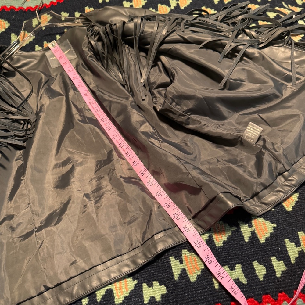 Kate & Mallory Fringe Jacket - Picture 7 of 7